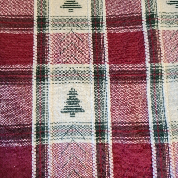 Two Holiday/All Occasion 78in×55in Table Cloths Unisex - Picture 1 of 11